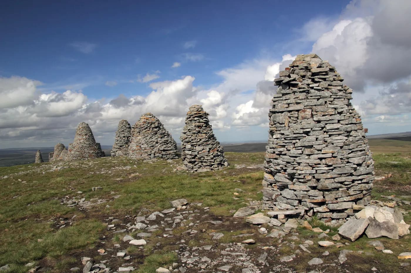 The stone cairns of Nine Standards Rigg