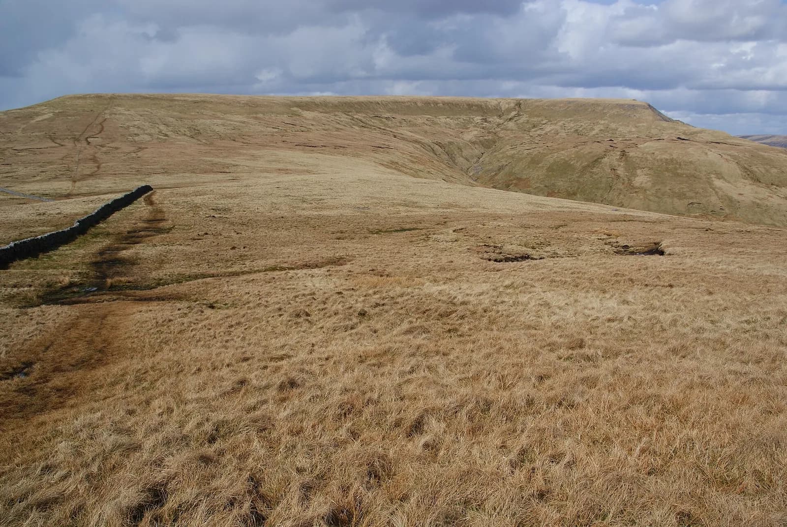 The flat top of Wild Boar Fell above Mallerstang